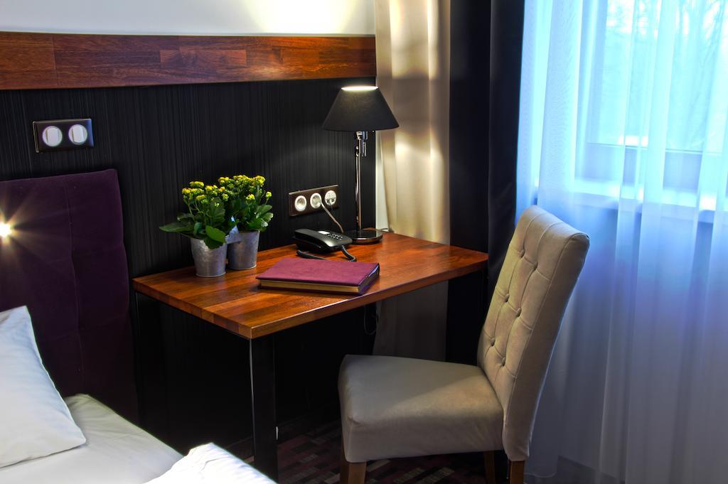 Hotel Modus Łaziska Górne Szoba fotó