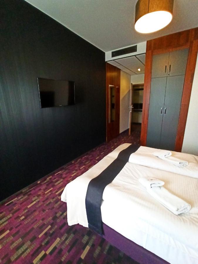 Hotel Modus Łaziska Górne Kültér fotó